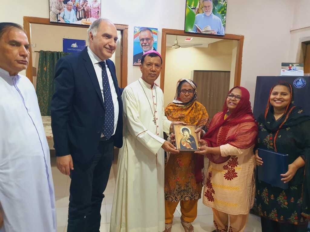Lahore, Pakistan: inauguration of the 'Long Live the Elderly' home opened a few months ago in the Christian district of Youhannabad